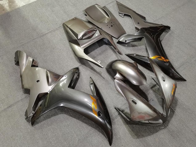 2002-2003 Gloss Silver & Gold Yamaha R1 Motorcycle Fairing UK 2002-2003 Gloss Silver & Gold Yamaha R1 Motorcycle Fairing UK