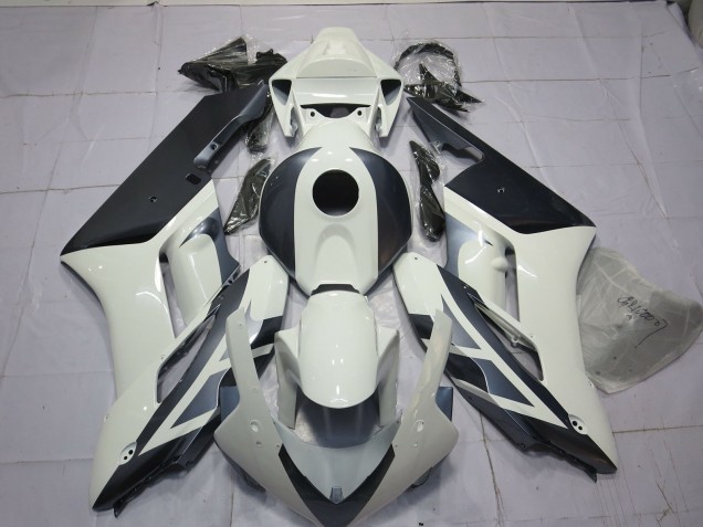 2004-2005 White and Silver Honda CBR1000RR Motorcycle Fairing UK 2004-2005 White and Silver Honda CBR1000RR Motorcycle Fairing UK