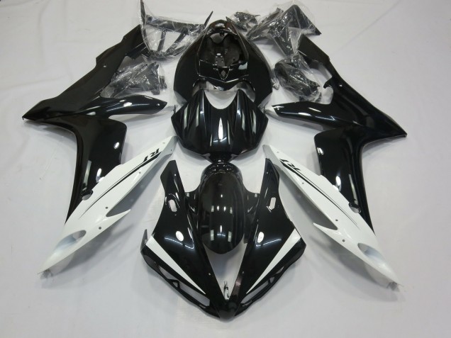 2004-2006 White and Black Yamaha R1 Motorcycle Fairing UK