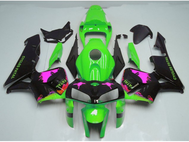 2005-2006 Pink Splatter on Green Honda CBR600RR Motorcycle Fairing UK 2005-2006 Pink Splatter on Green Honda CBR600RR Motorcycle Fairing UK