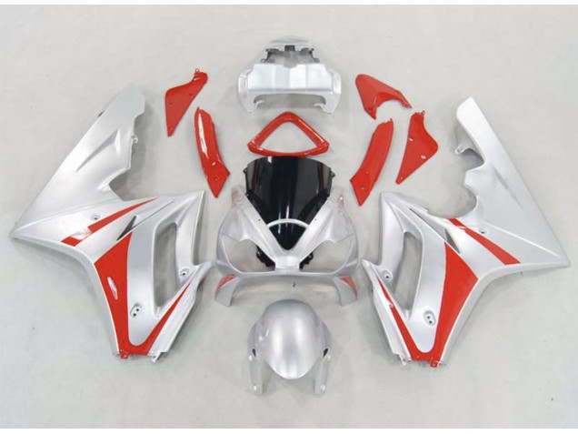 2006-2008 Silver and Red Triumph Daytona 675 Motorcycle Fairing UK 2006-2008 Silver and Red Triumph Daytona 675 Motorcycle Fairing UK