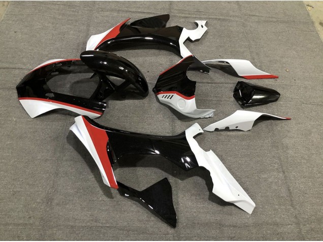 2015-2019 Gloss Red Black and White Yamaha R1 Motorcycle Fairing UK 2015-2019 Gloss Red Black and White Yamaha R1 Motorcycle Fairing UK